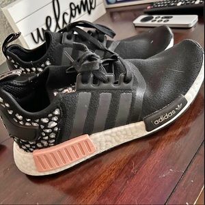 Womens size 8 adidas NMD r1 in great condition